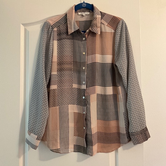 Rose and Olive blouse size medium - Picture 1 of 5